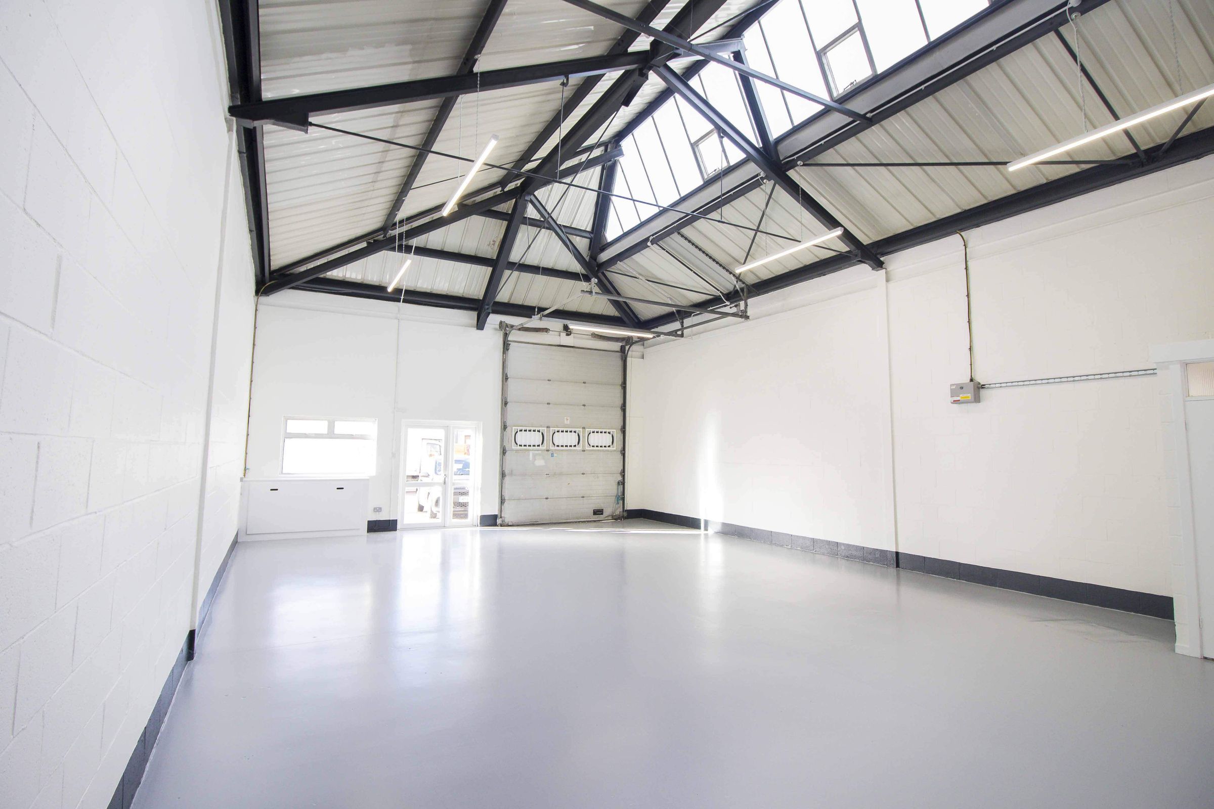 Warehouse to let in Unit 5, Maple Industrial Estate, Feltham TW13 Zoopla