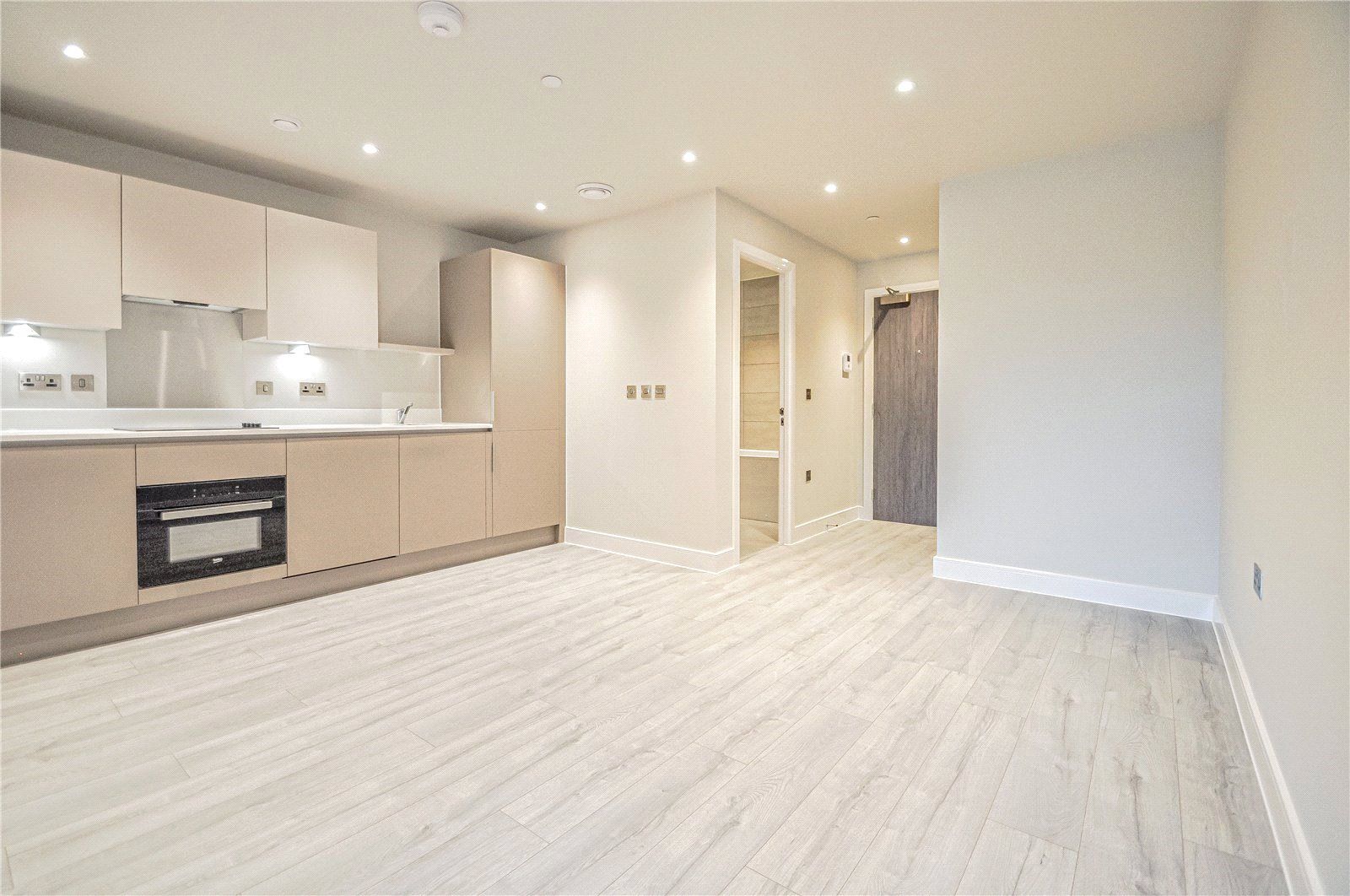 1 bed flat to rent in Wokingham Road, Bracknell, Berkshire RG42 Zoopla