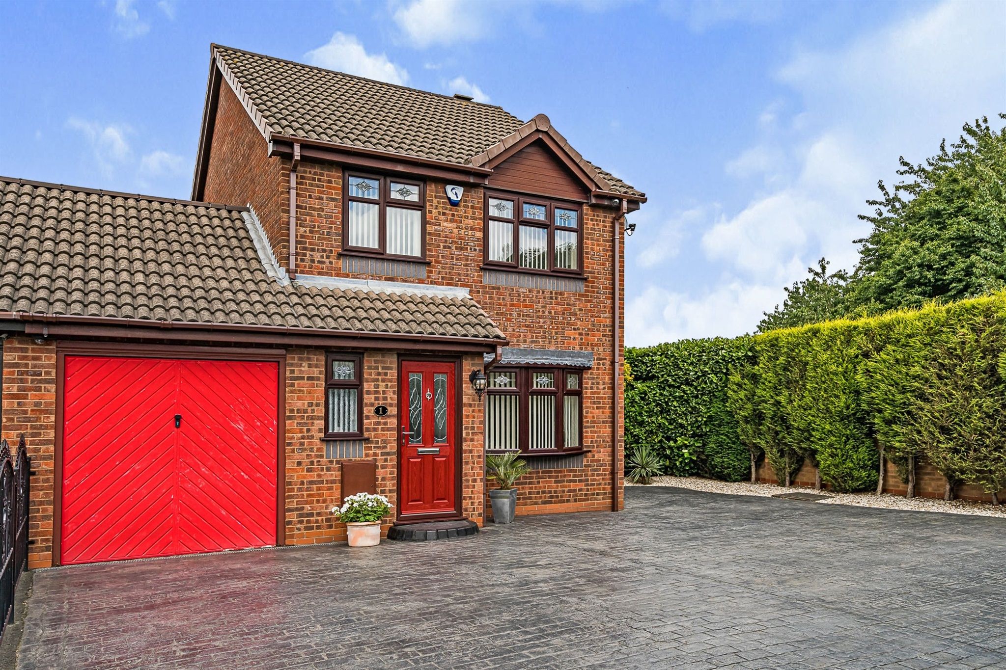 3 bed detached house for sale in Steven Drive, Bilston WV14 Zoopla