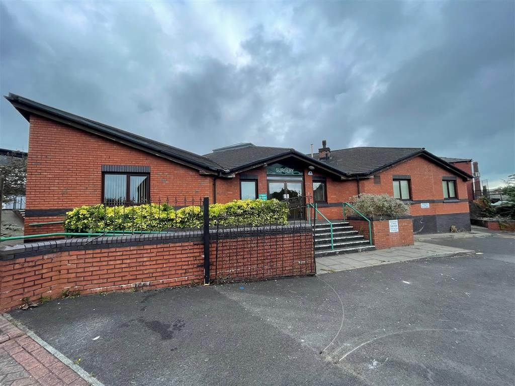 Commercial property to let in Brookhouse Medical Centre, Brookhouse