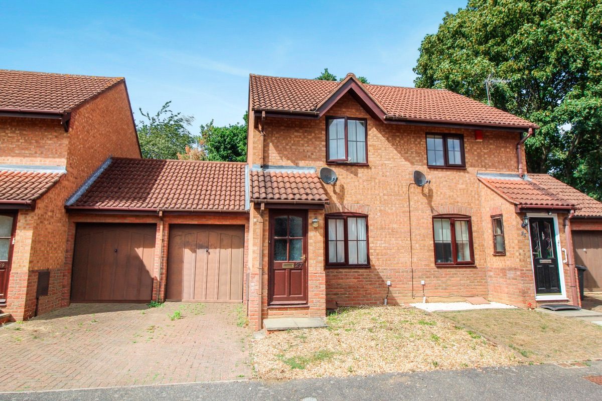 2 bed semidetached house for sale in Malcote Close, Biddenham, Bedford