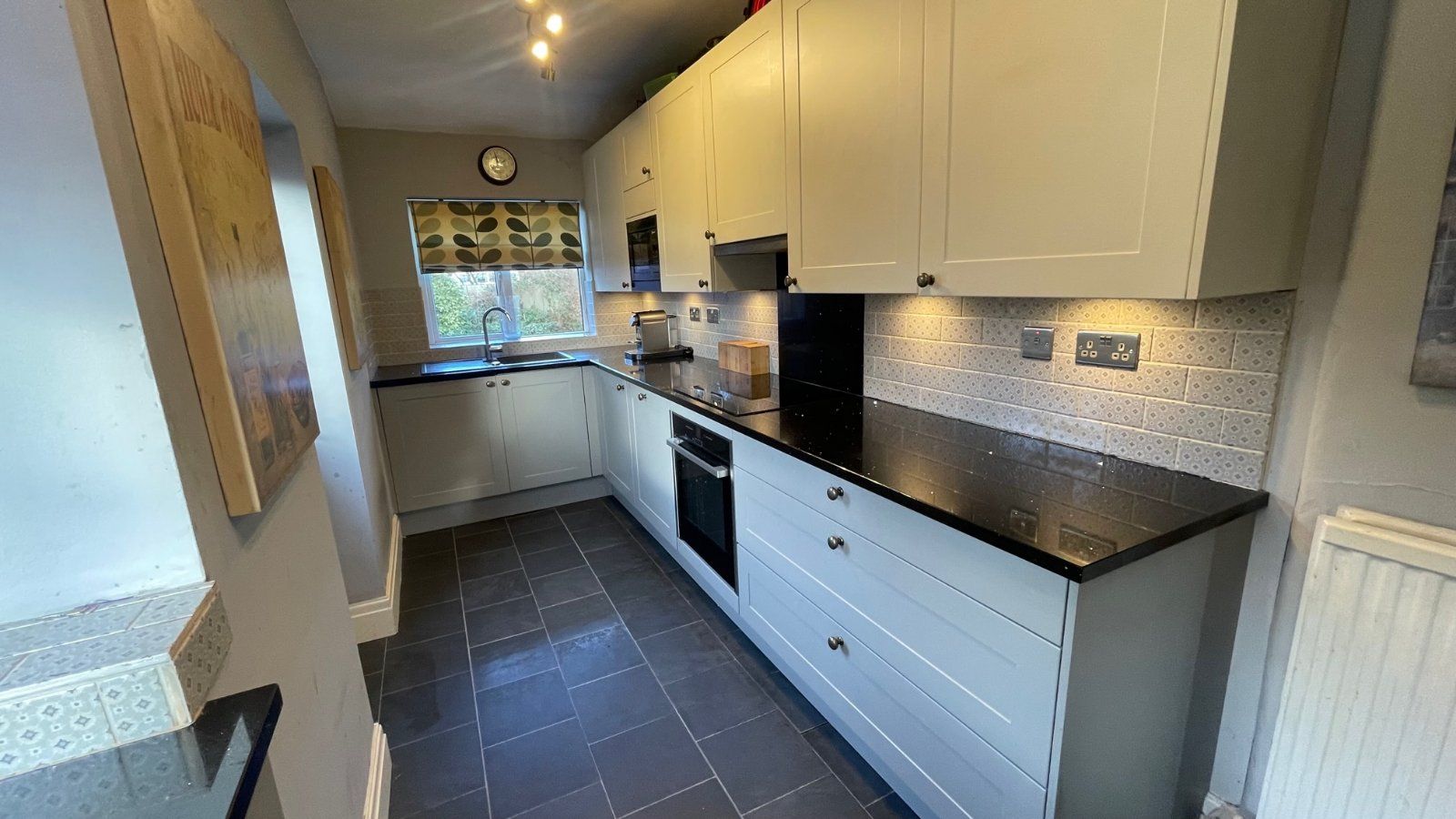 3 bed semidetached house for sale in Forbes Close, Sale M33 Zoopla