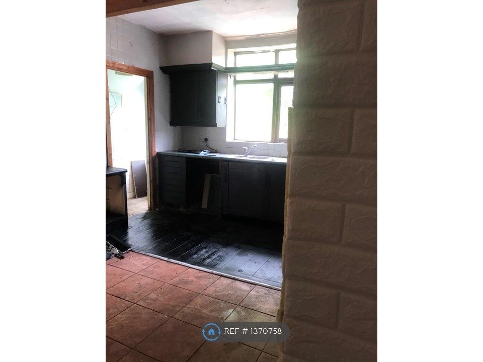 4 bed end terrace house to rent in Grange Road, Beighton, Sheffield S20