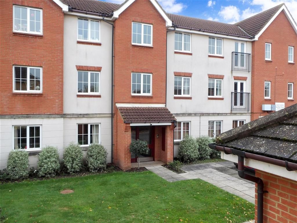 2 bed flat for sale in Amethyst Drive, Sittingbourne, Kent ME10 Zoopla