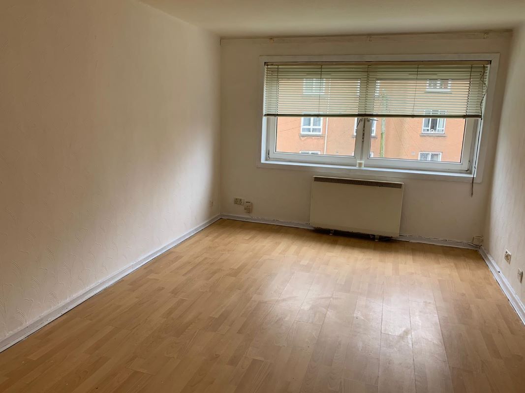 0/1, 12 Shaw Place, Greenock PA15  