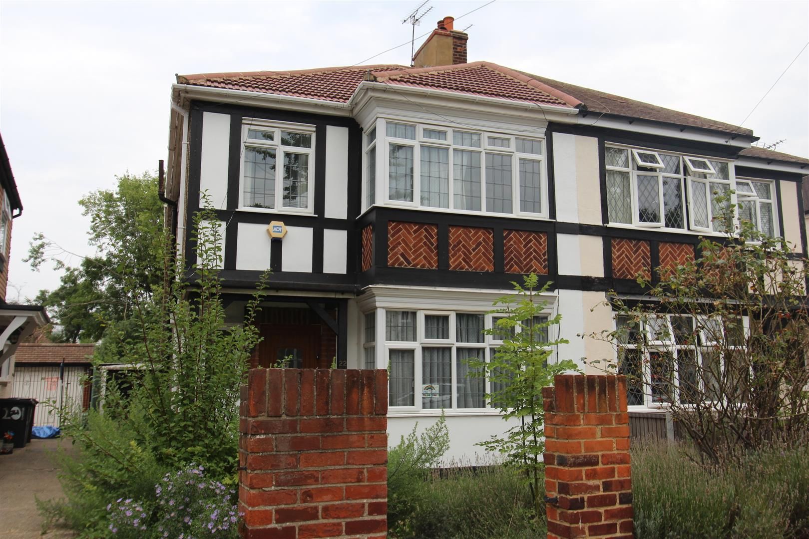 3 bed semidetached house for sale in Moreland Way, London E4 Zoopla