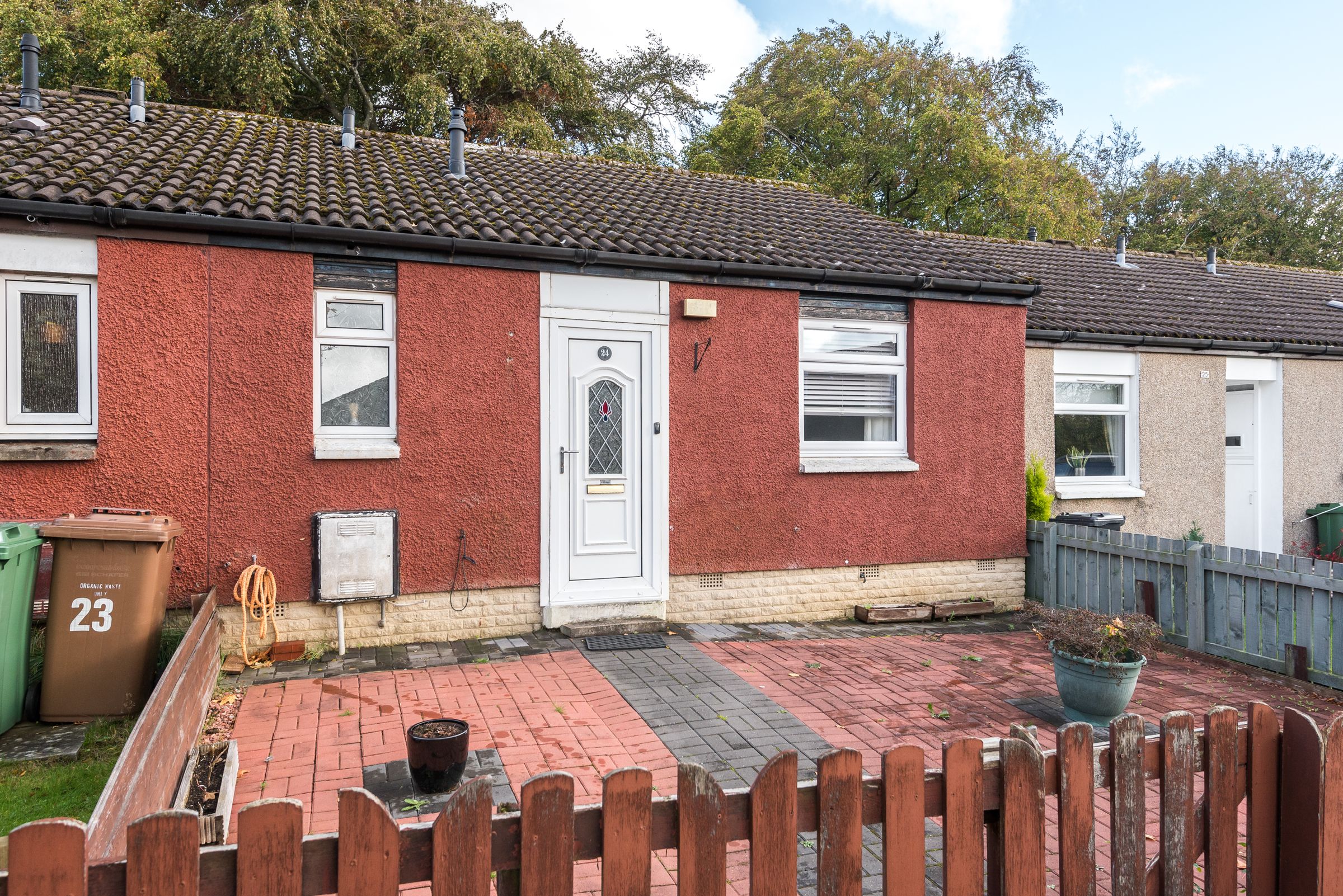 1 bed terraced bungalow for sale in 24 Aller Place, Eliburn, Livingston