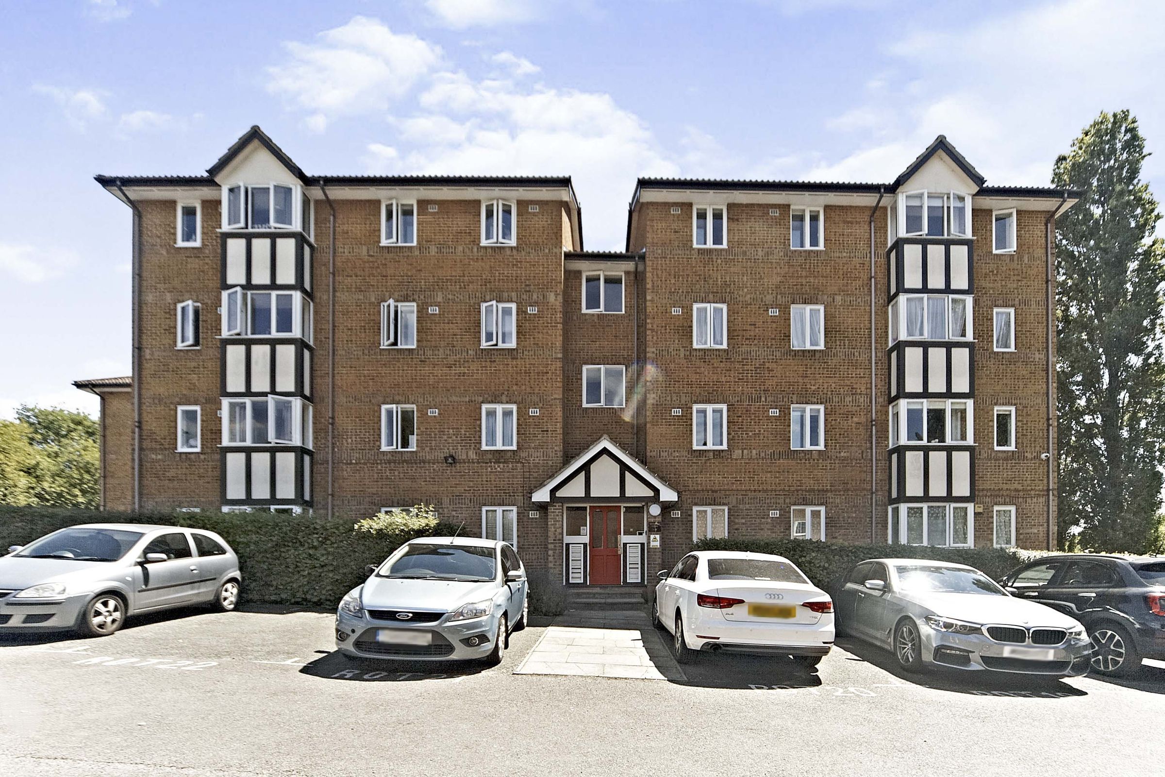 Studio for sale in Rothesay Court, Cumberland Place, London SE6 Zoopla