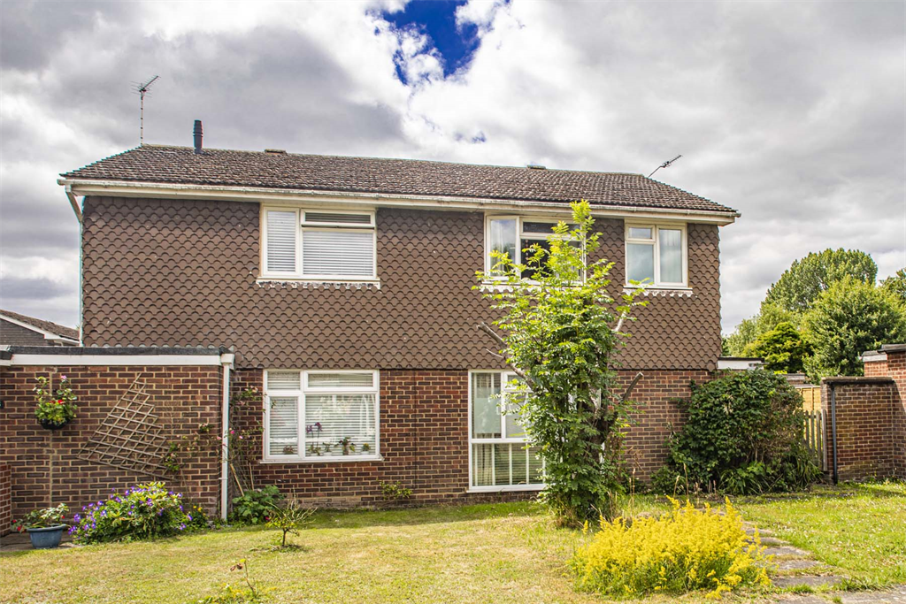 3 bed property for sale in 14 Thames Mead, Crowmarsh Gifford OX10 Zoopla