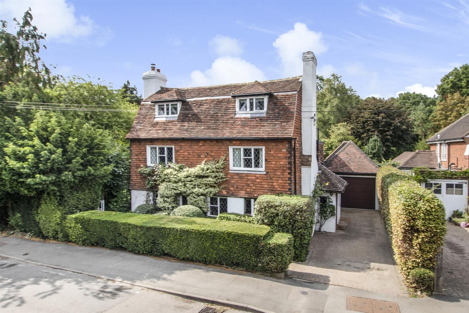 4 bed detached house for sale in Leigh Road, Hildenborough, Tonbridge