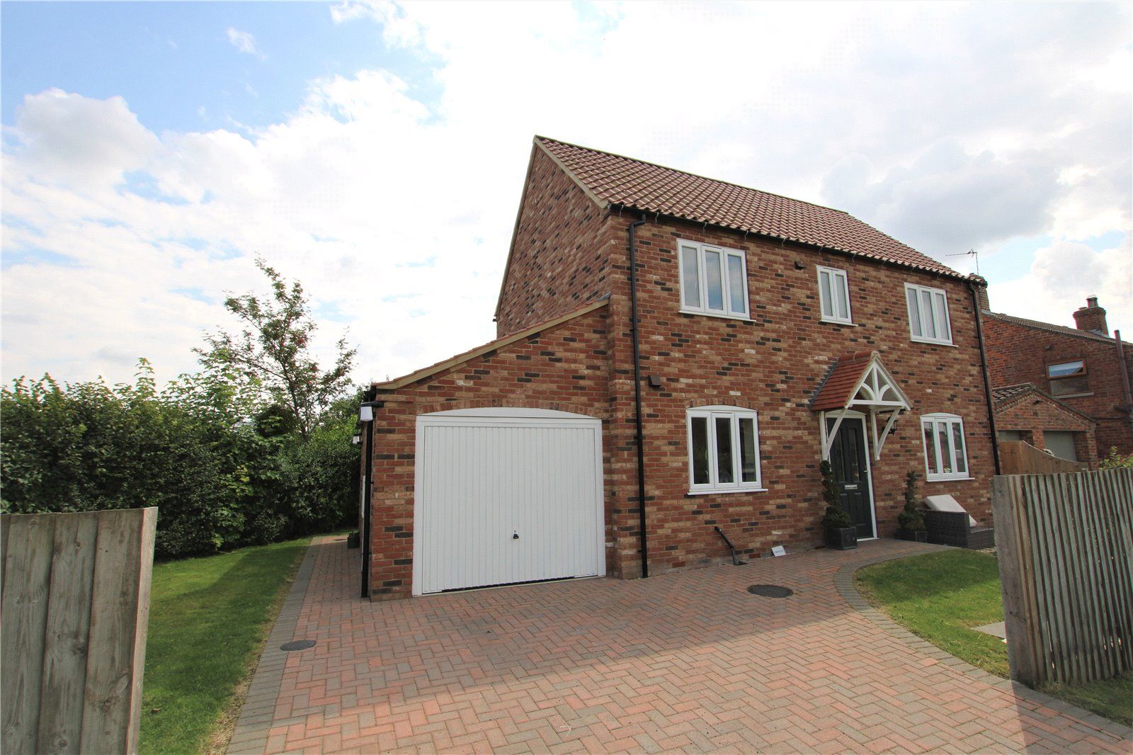 3 bed detached house to rent in Old Gallamore Lane, Middle Rasen LN8