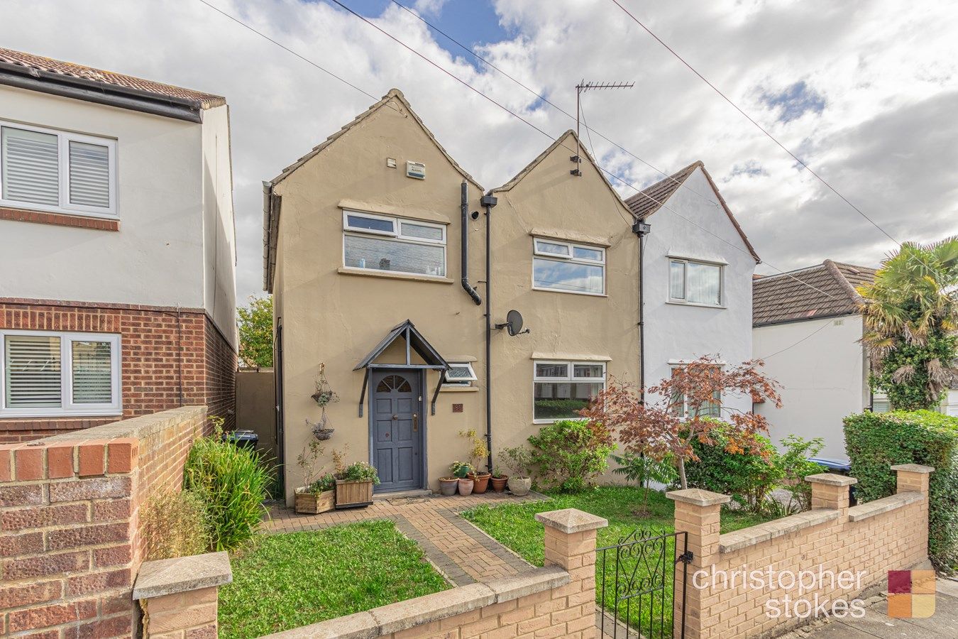 3 bed semidetached house for sale in Brigadier Hill, Enfield EN2 Zoopla