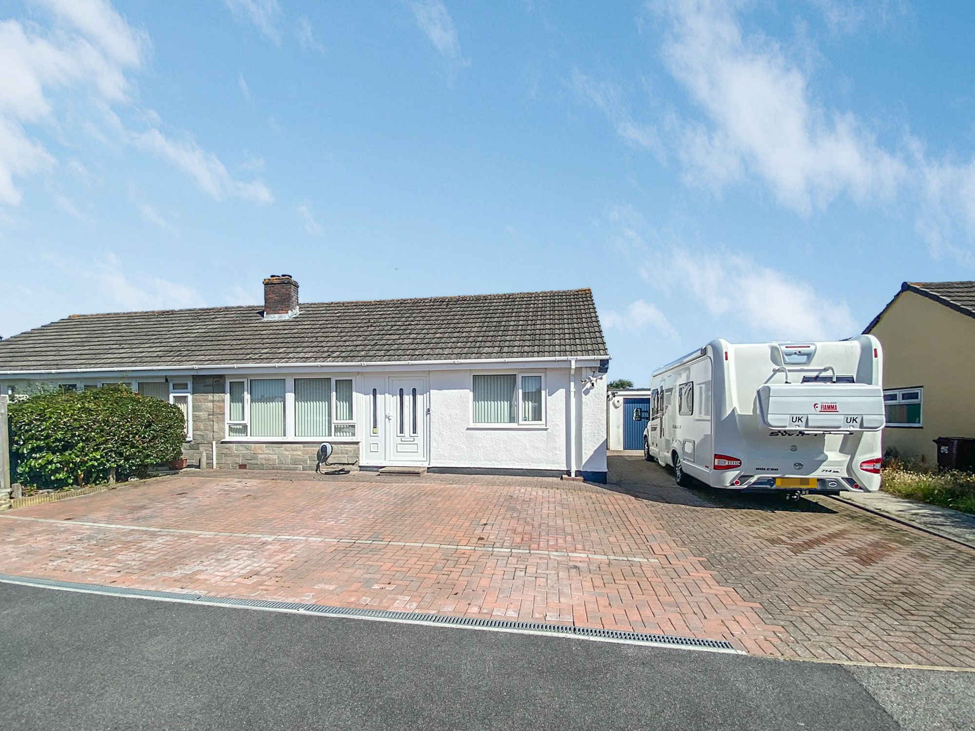 3 bed semidetached bungalow for sale in Carlyon Close, Threemilestone