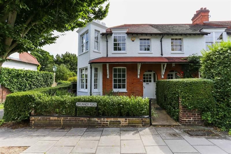 3 bed property for sale in Brunner Road, Brentham Garden Estate, Ealing