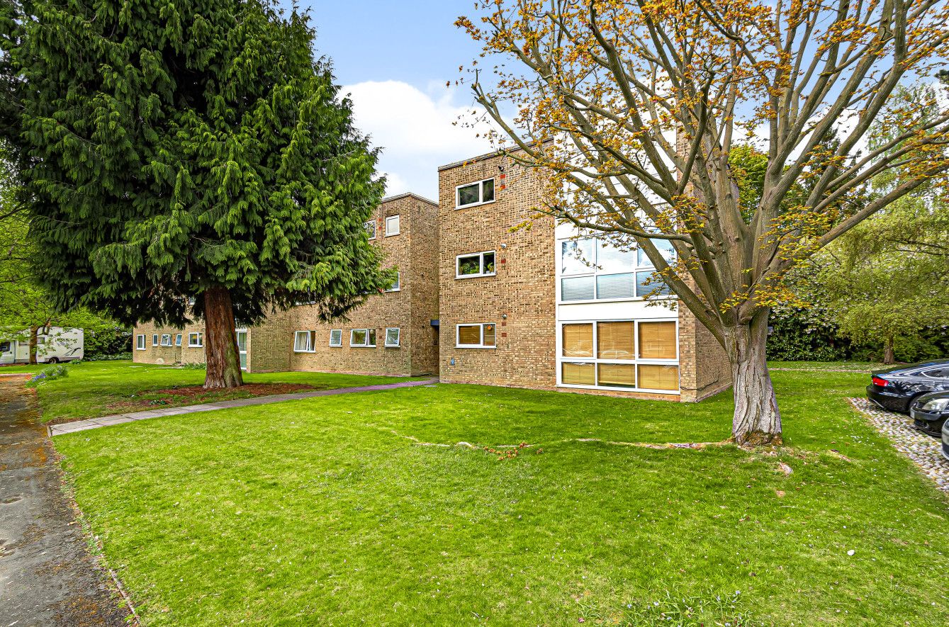 The Spinney Watford Hertfordshire WD17  