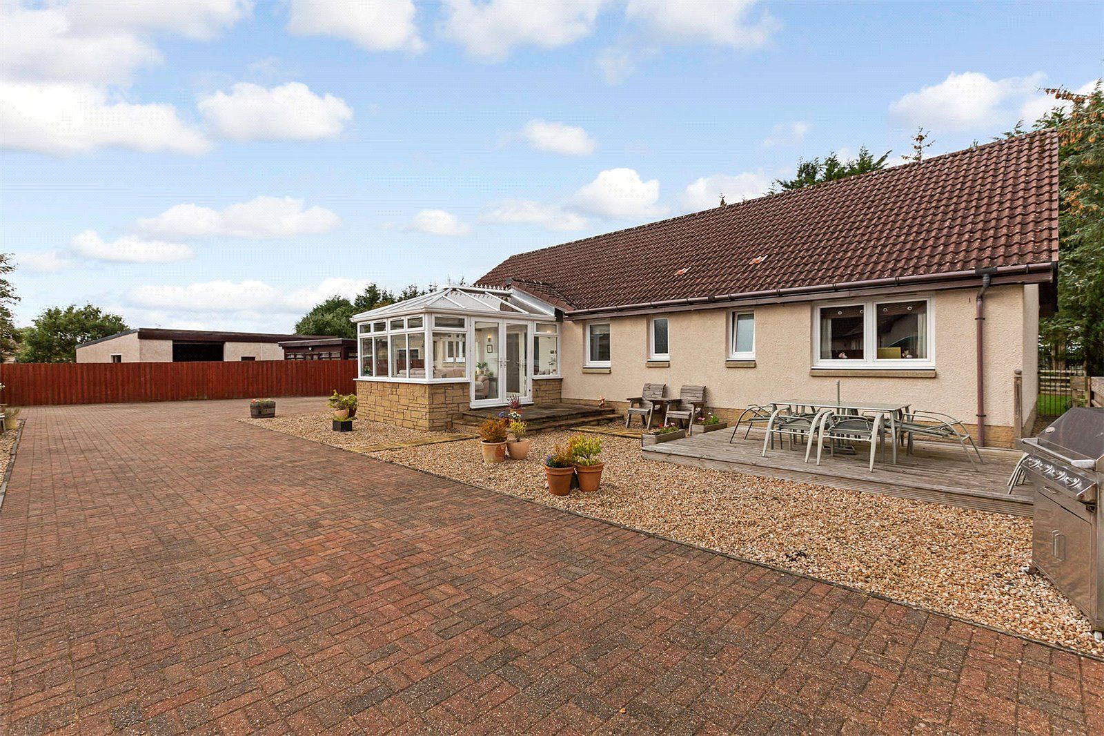 4 bed bungalow for sale in Moss Way, Braehead, Forth, Lanark ML11 Zoopla