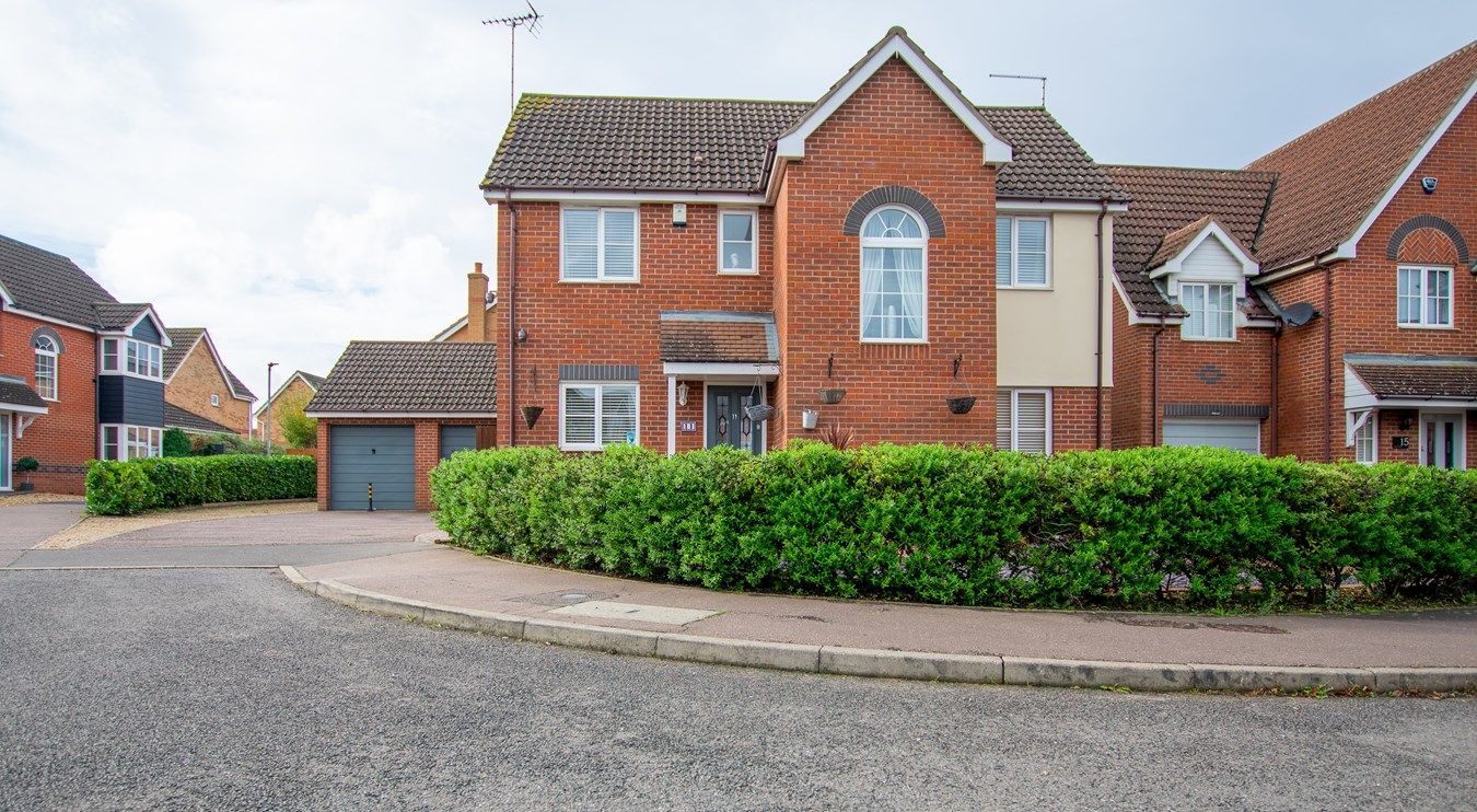 4 bed detached house for sale in Marconi Drive, Yaxley, Peterborough PE7 Zoopla