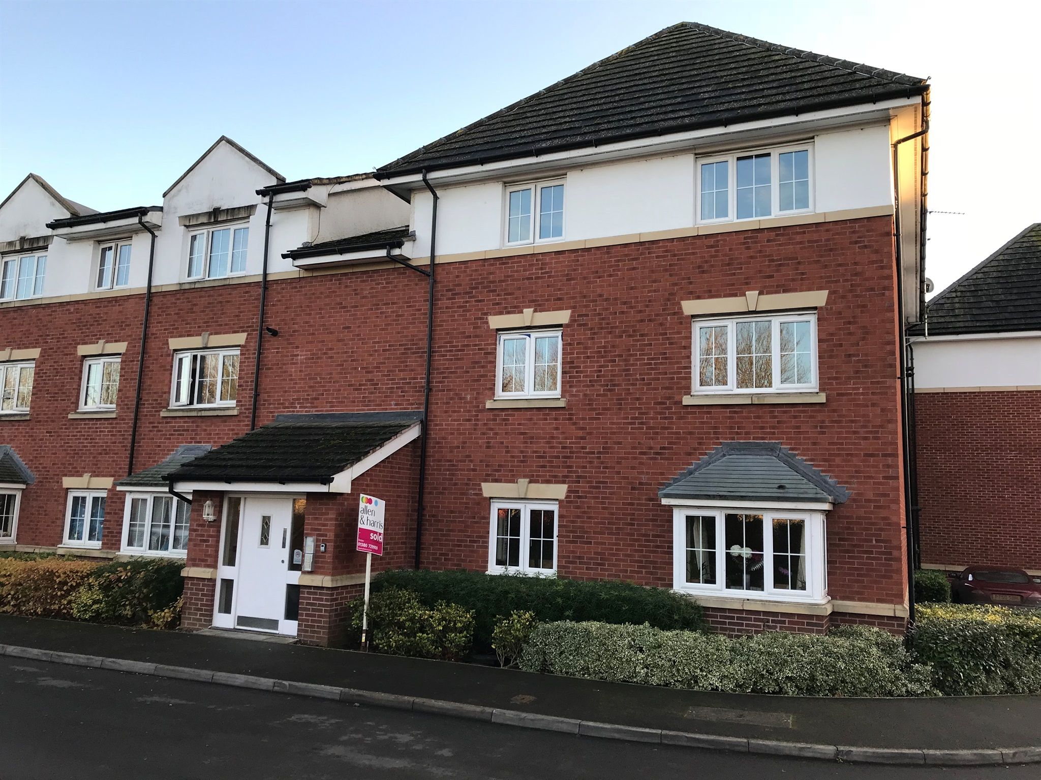1 bed flat for sale in White Horse Way, Devizes SN10 Zoopla