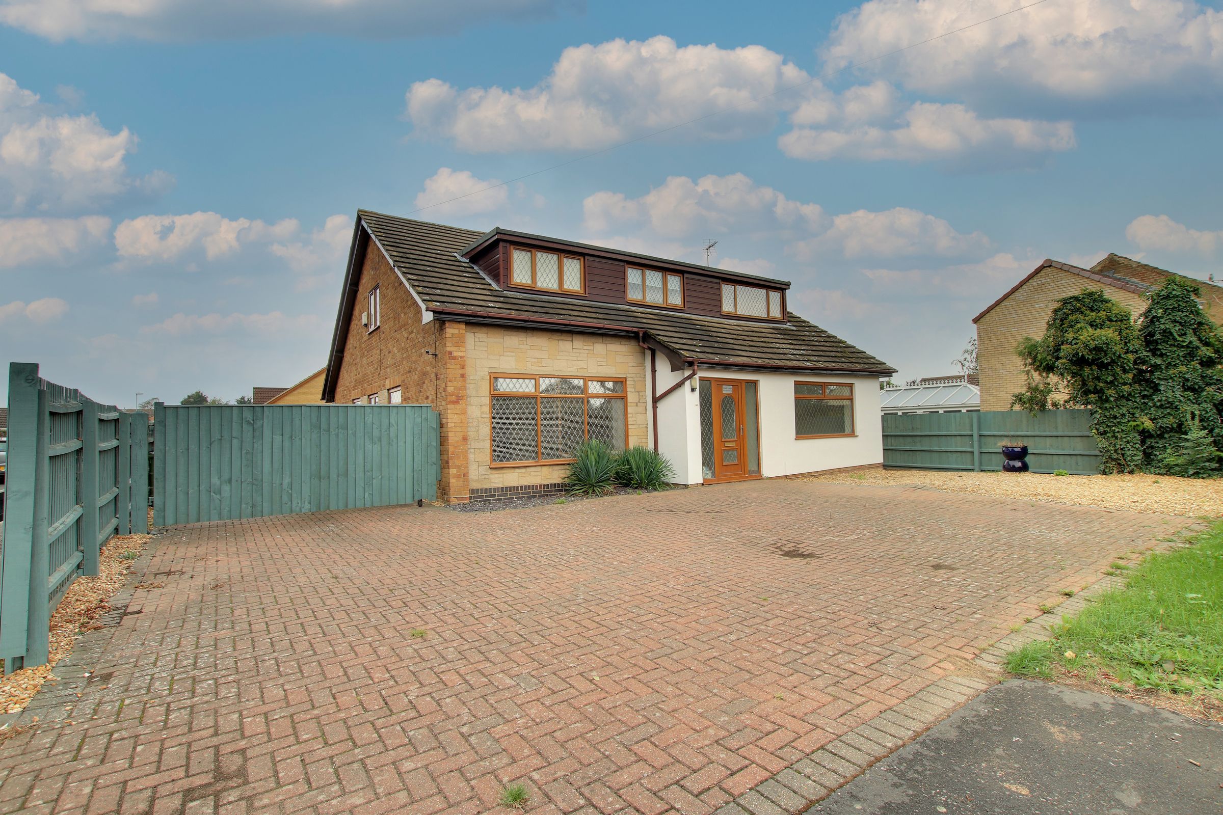 5 bed detached house to rent in Upwell Road, March PE15 - Zoopla