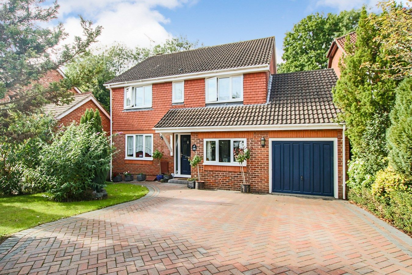 4 bed detached house for sale in Mindelheim Avenue, East Grinstead RH19