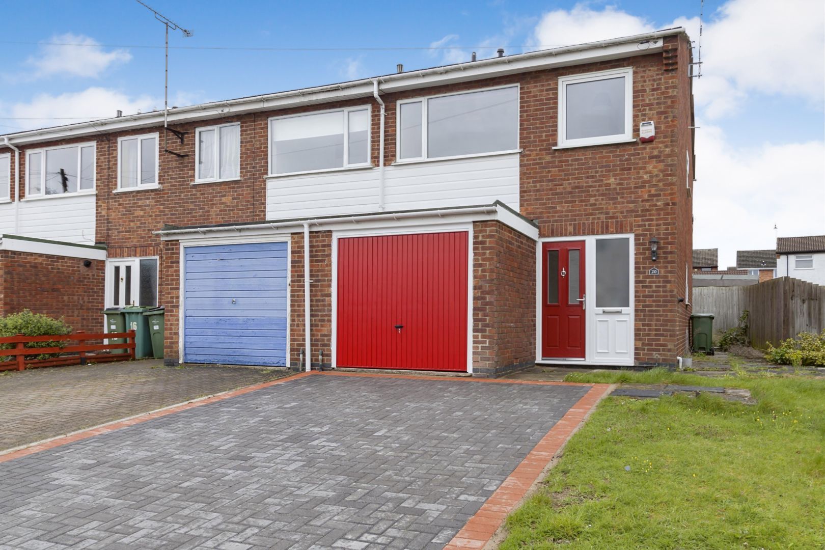 3 bed end terrace house for sale in King Street, Whetstone, Leicester