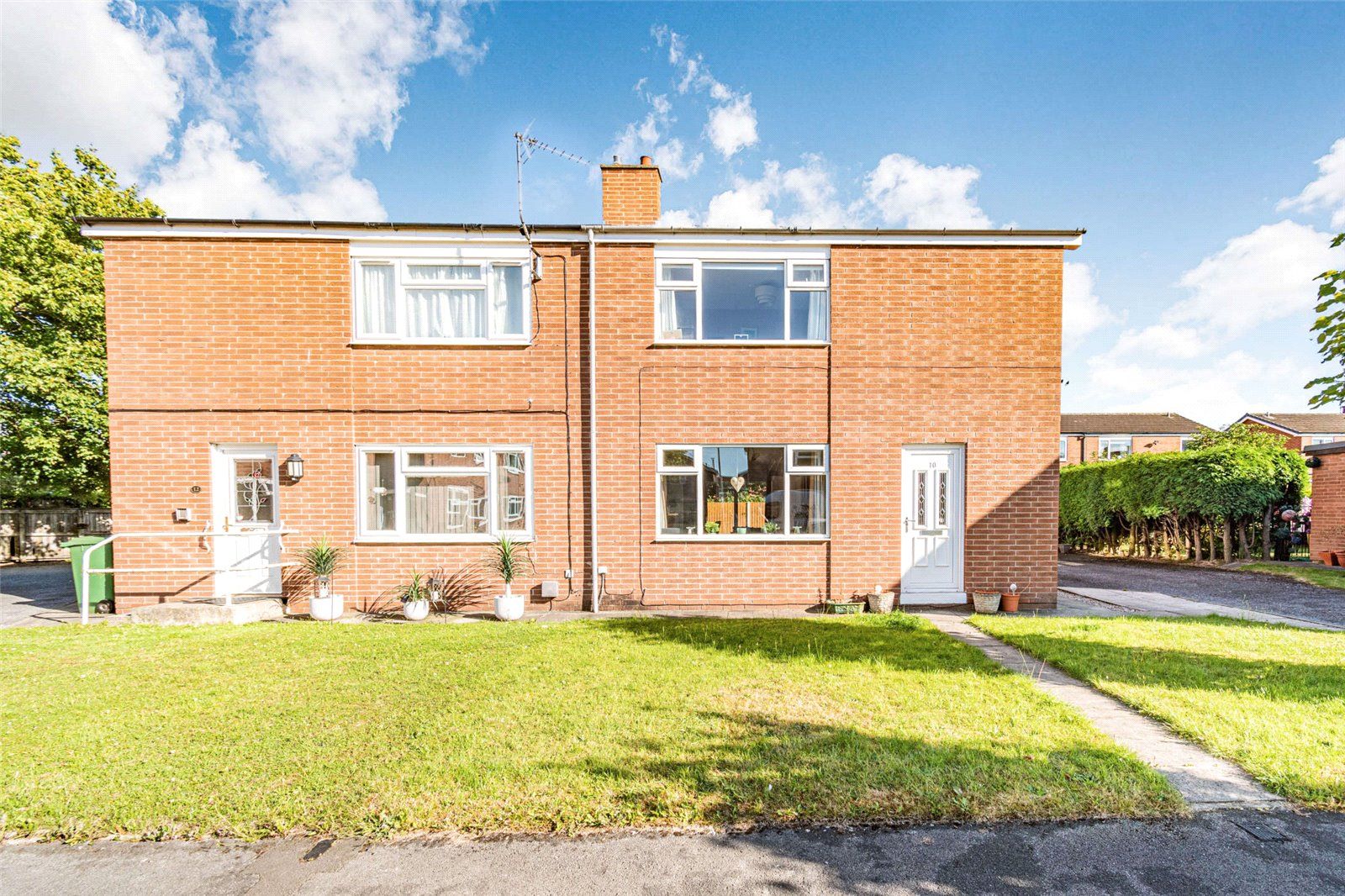 2 bed semidetached house for sale in Lay Garth Gardens, Rothwell