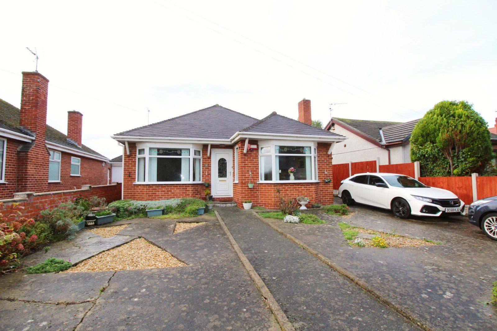 3 bed bungalow for sale in Bryn Cwnin Road, Rhyl, Denbighshire LL18