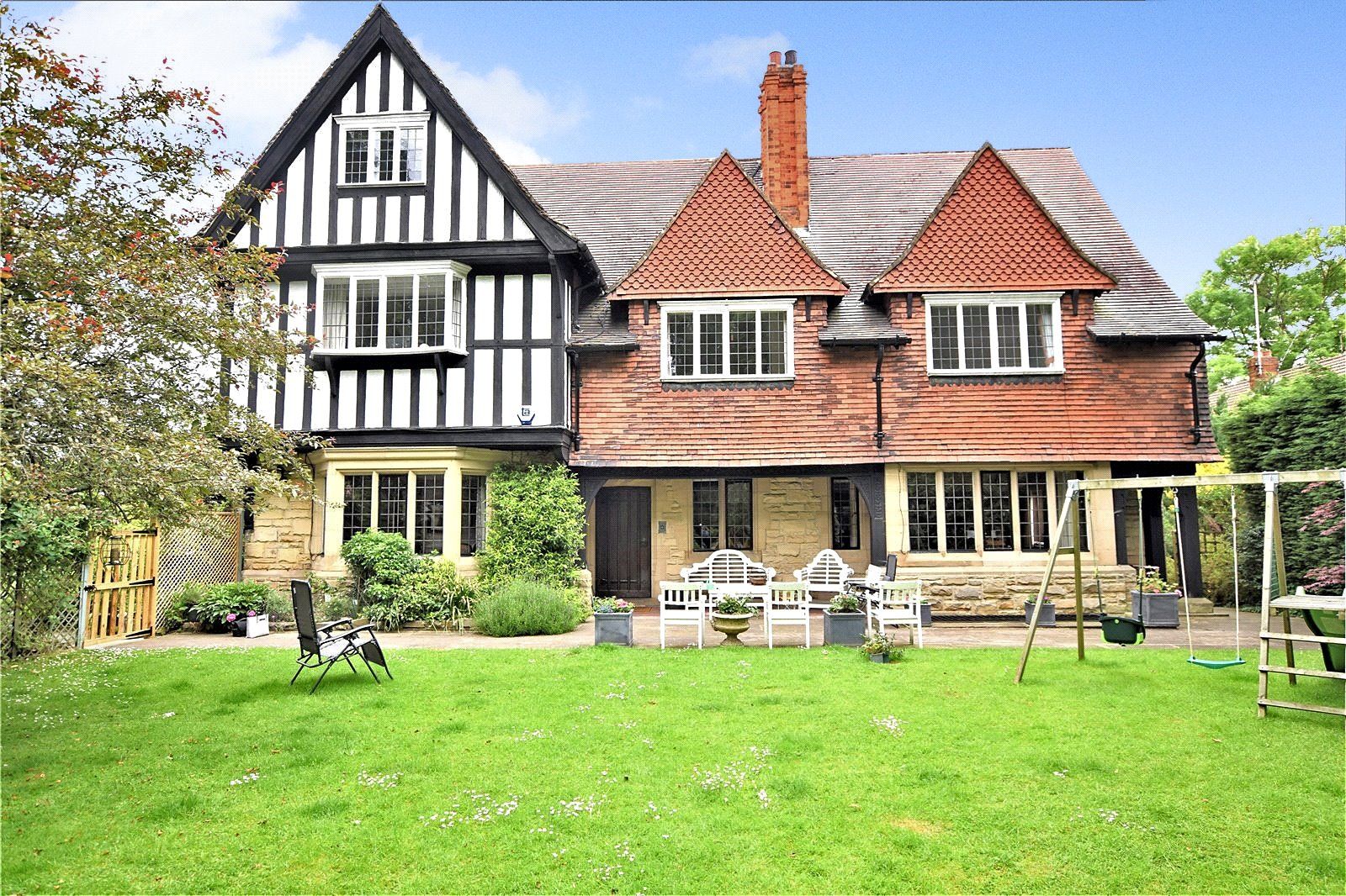 2 bed flat for sale in Flat 3, Shire Oak Road, Leeds, West Yorkshire