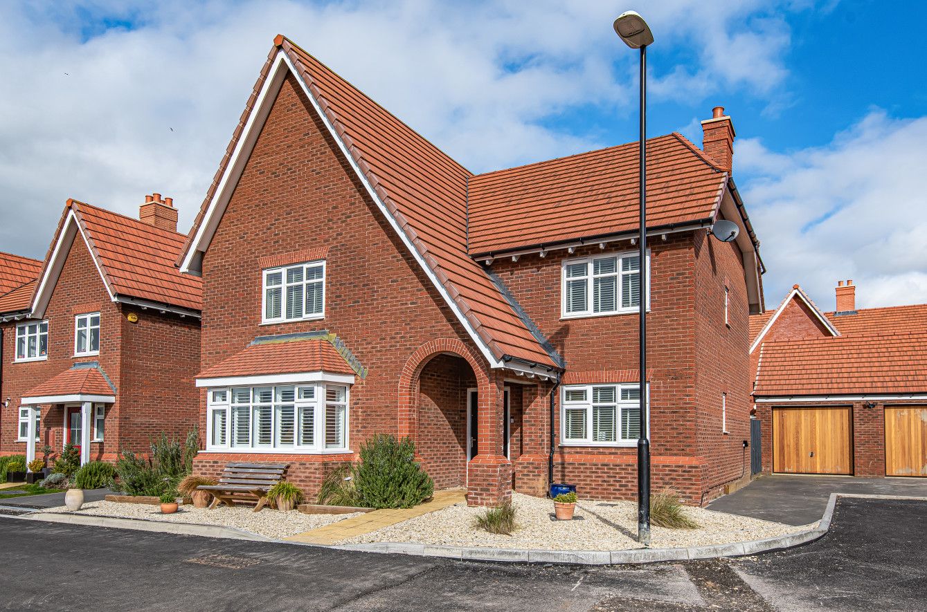 5 bed detached house for sale in Augustus Close, Tadpole Garden Village