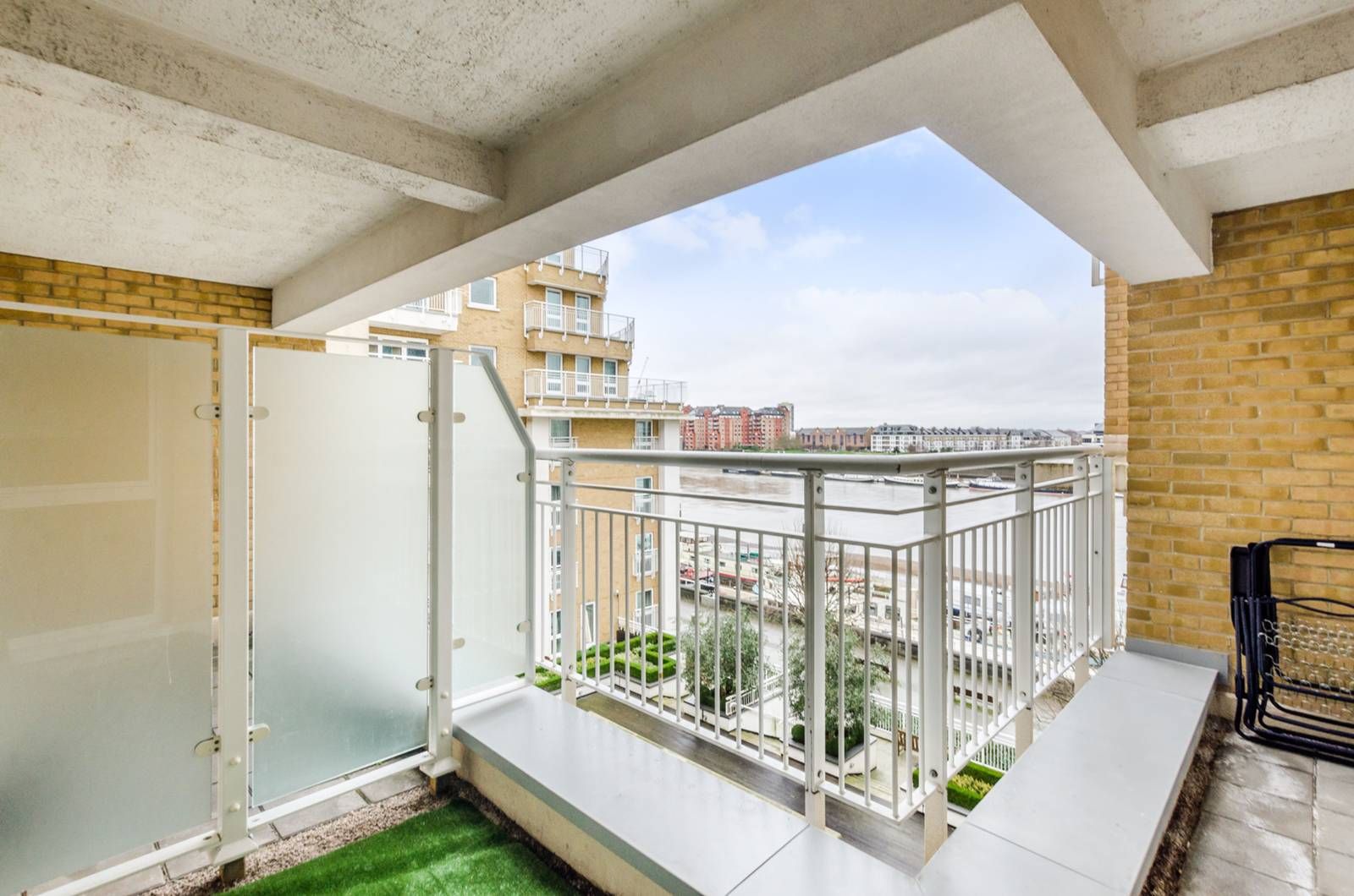 2 bed flat to rent in Lombard Road, Battersea, London SW11 Zoopla