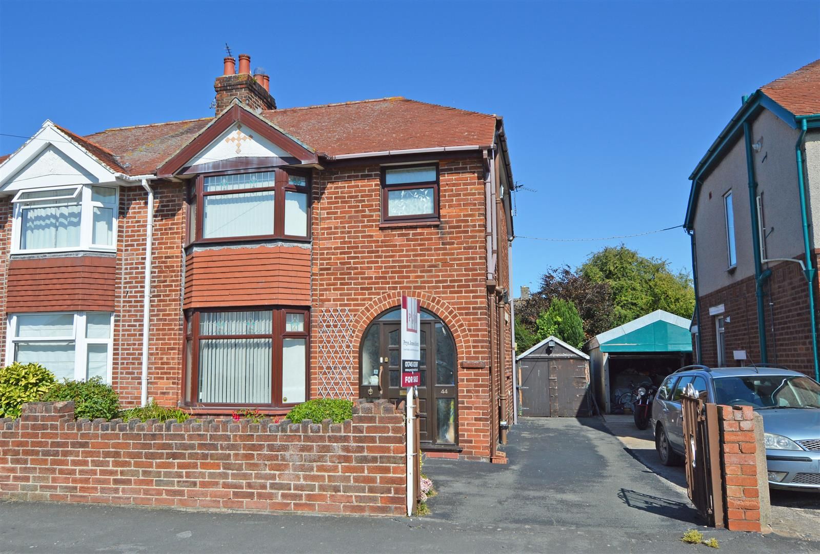 3 bed semidetached house for sale in Sydenham Avenue, Abergele, Conwy
