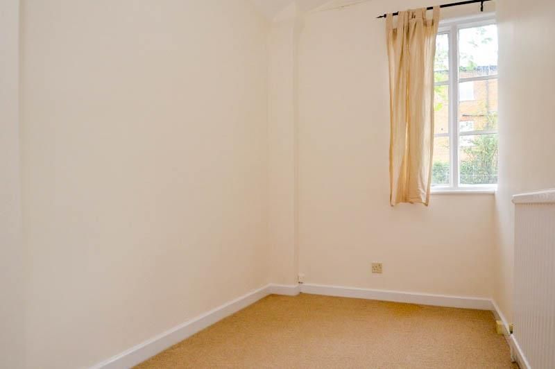 2 bed flat for sale in Prince Consort Cottages, Windsor SL4 Zoopla