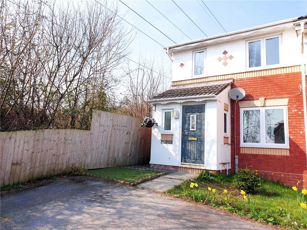3 bed end terrace house to rent in Clonakilty Way, Pontprennau, Cardiff