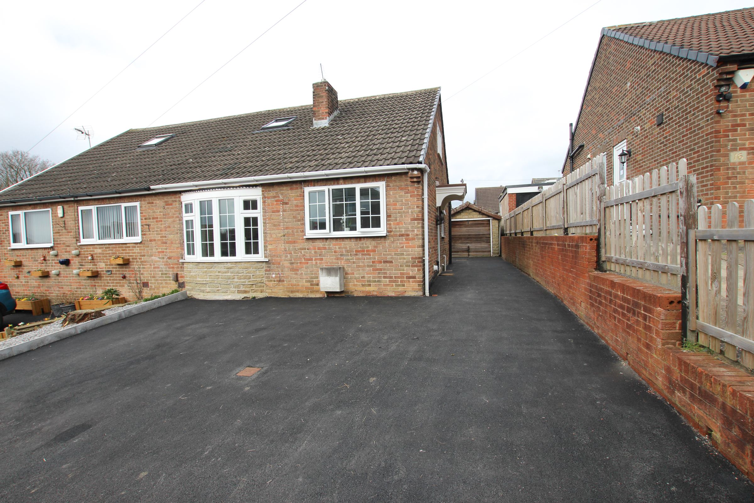 3 bed bungalow for sale in Woodlands Drive, Lepton, Huddersfield HD8