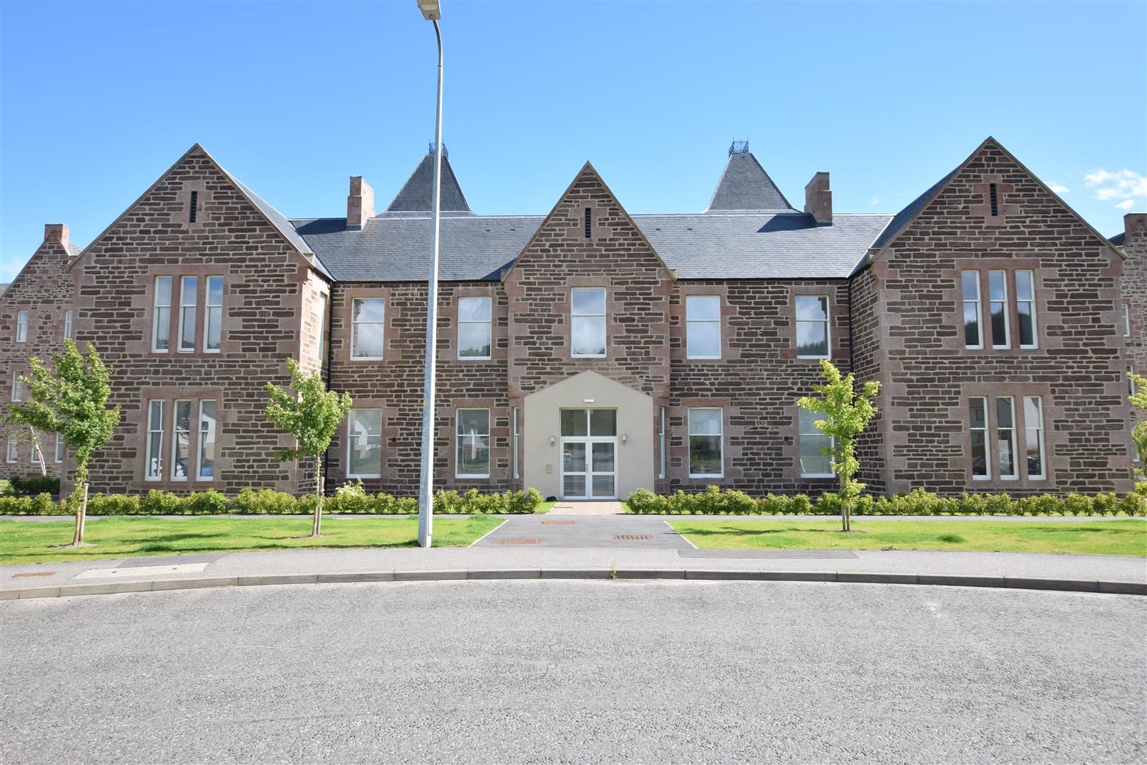 3 bed town house for sale in Great Glen Place, Inverness IV3 Zoopla