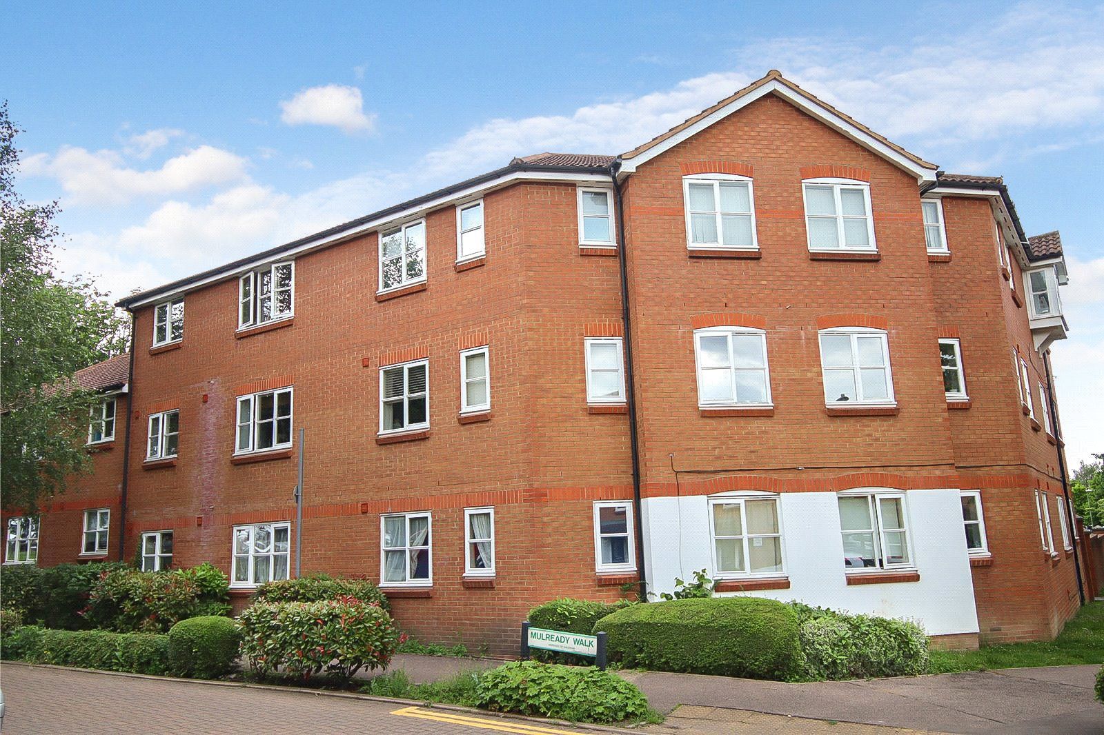 Barge House, Evans Wharf, Hemel Hempstead, Hertfordshire HP3  