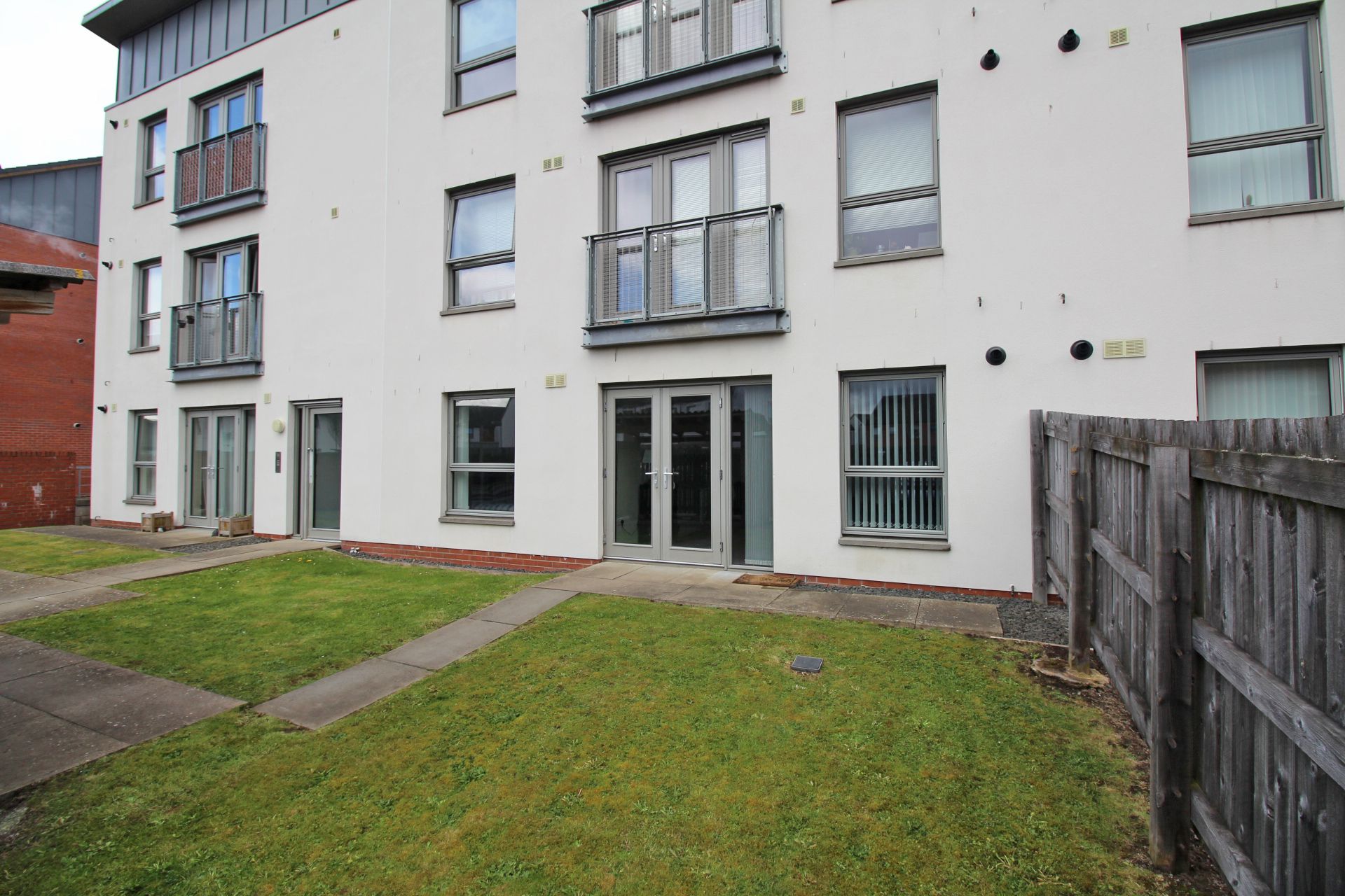 2 bed flat for sale in 59A Drip Road, Stirling FK8 Zoopla