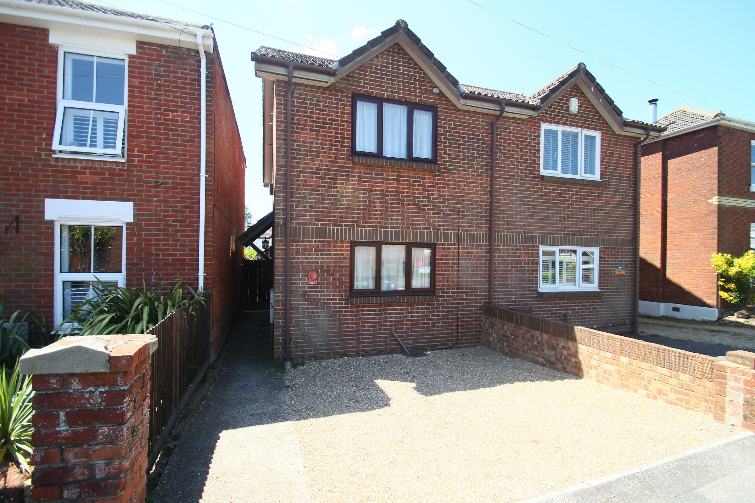 3 bed semidetached house to rent in New Road, Netley Abbey SO31 Zoopla