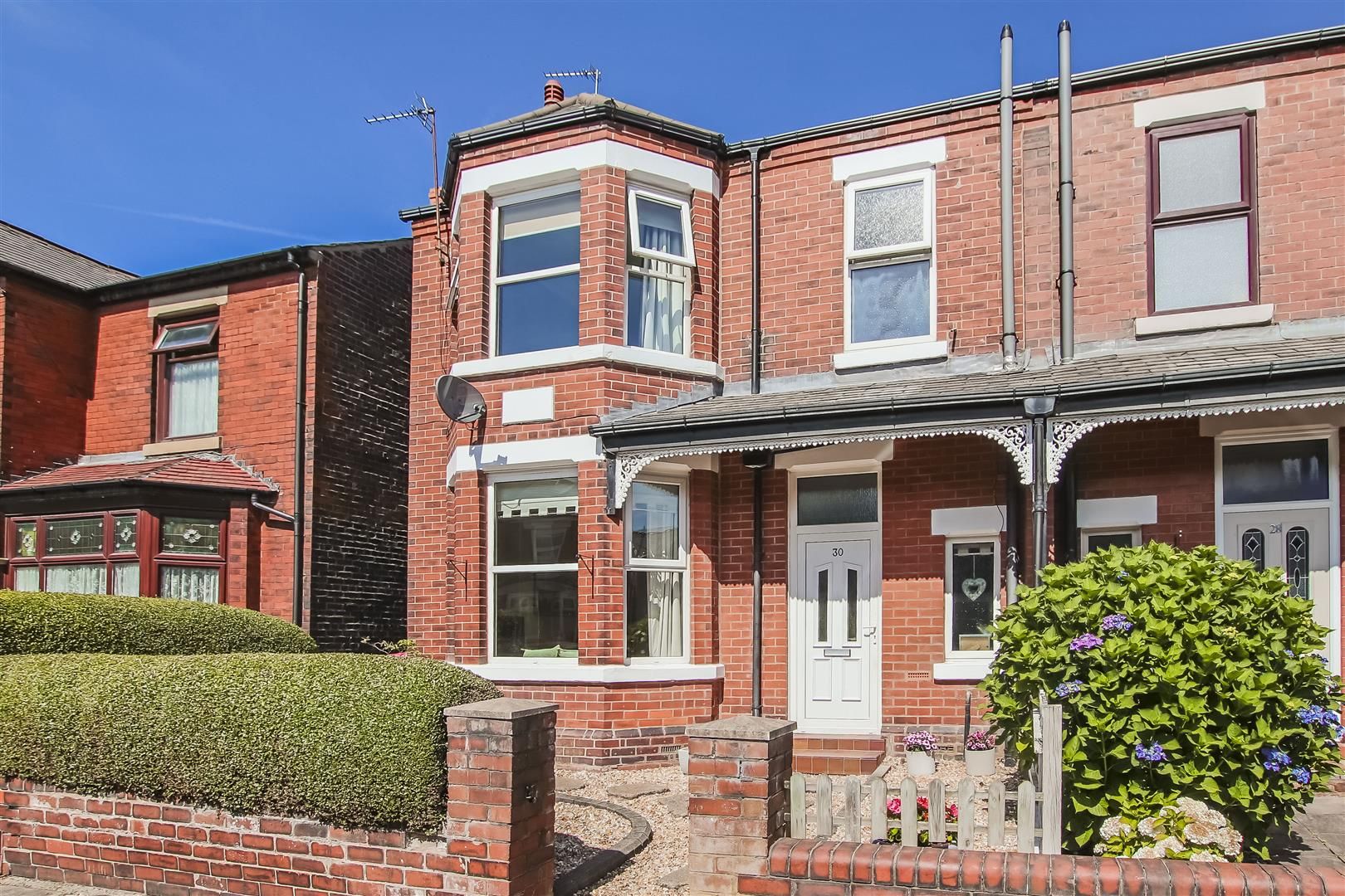 3 bed property for sale in Alresford Road, Salford M6 Zoopla