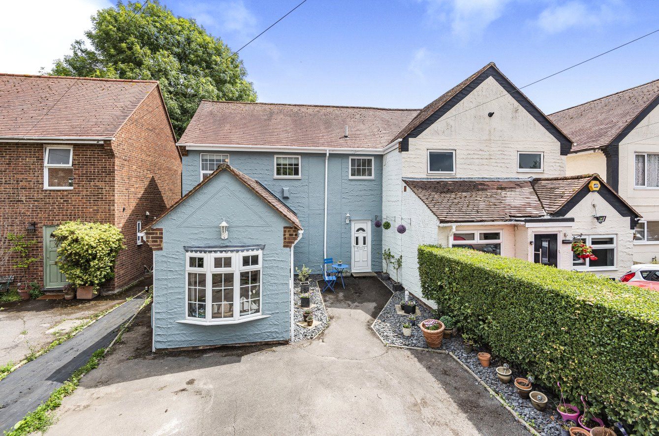 3 bed semidetached house for sale in Harrisons, Birchanger,