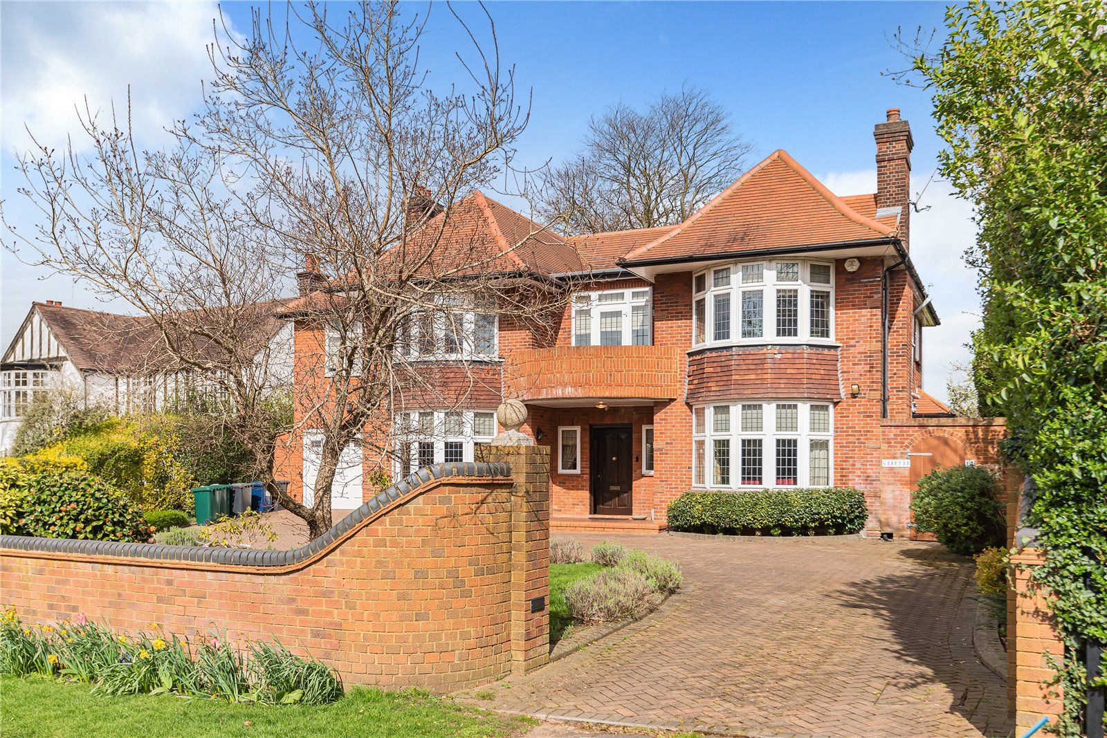 5 bed detached house for sale in Galley Lane, Arkley, Hertfordshire EN5