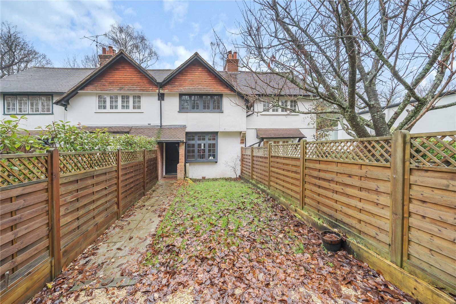 3 bed terraced house for sale in Scotland Lane, Haslemere, Surrey GU27