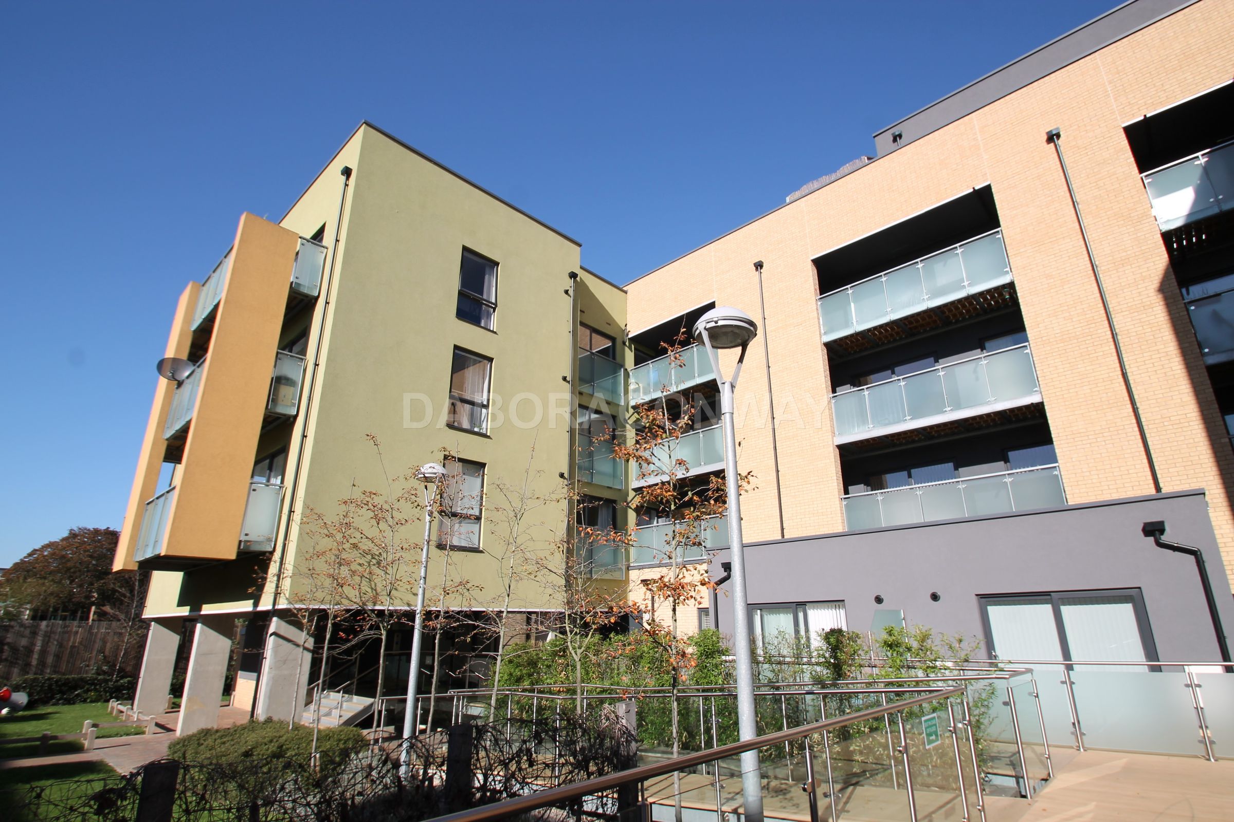 2 bed flat to rent in Chigwell Road, South Woodford E18 Zoopla