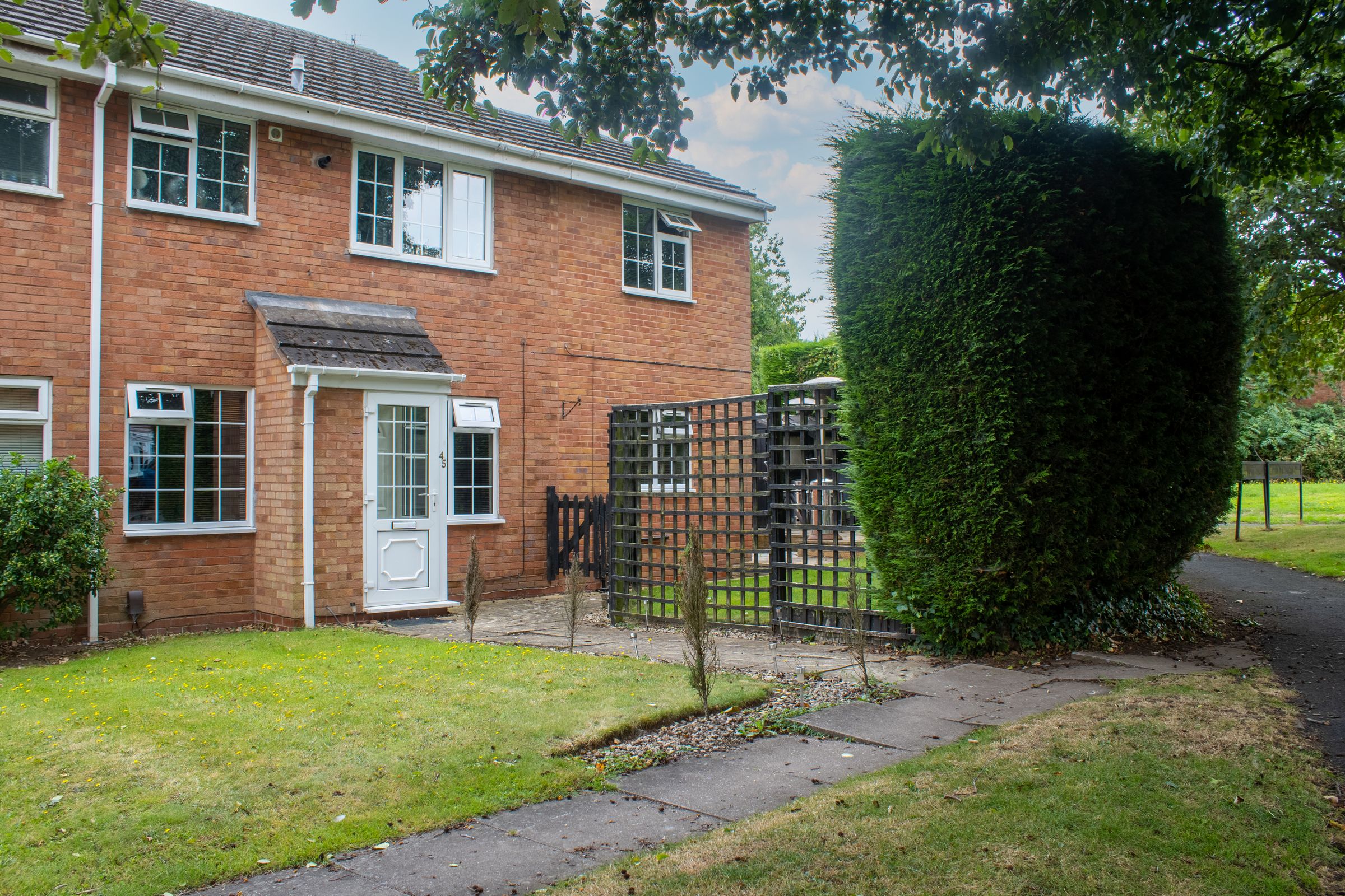 Newstead, Riverside, Tamworth B79  