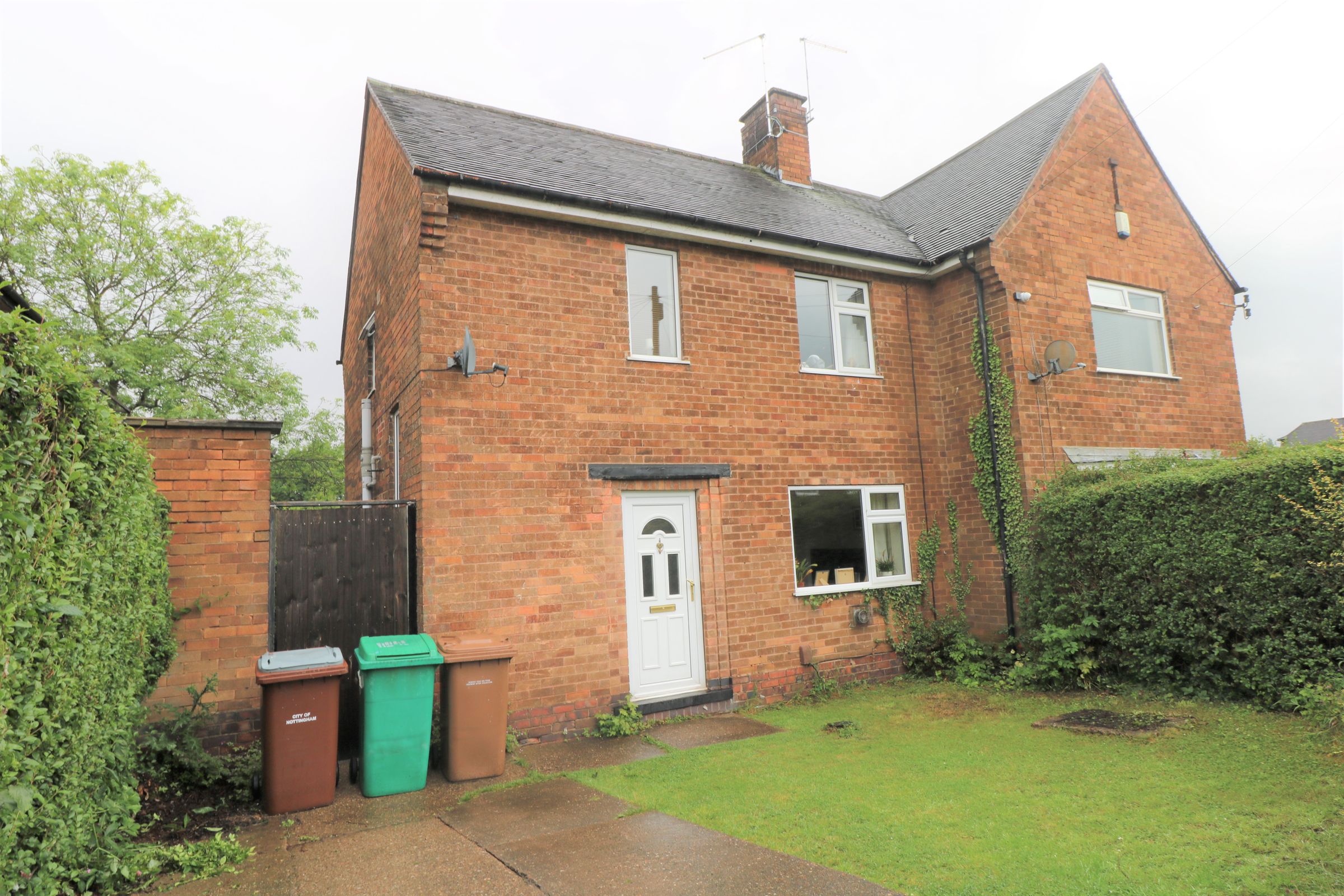 3 bed semidetached house to rent in Fernwood Crescent, Wollaton NG8 Zoopla