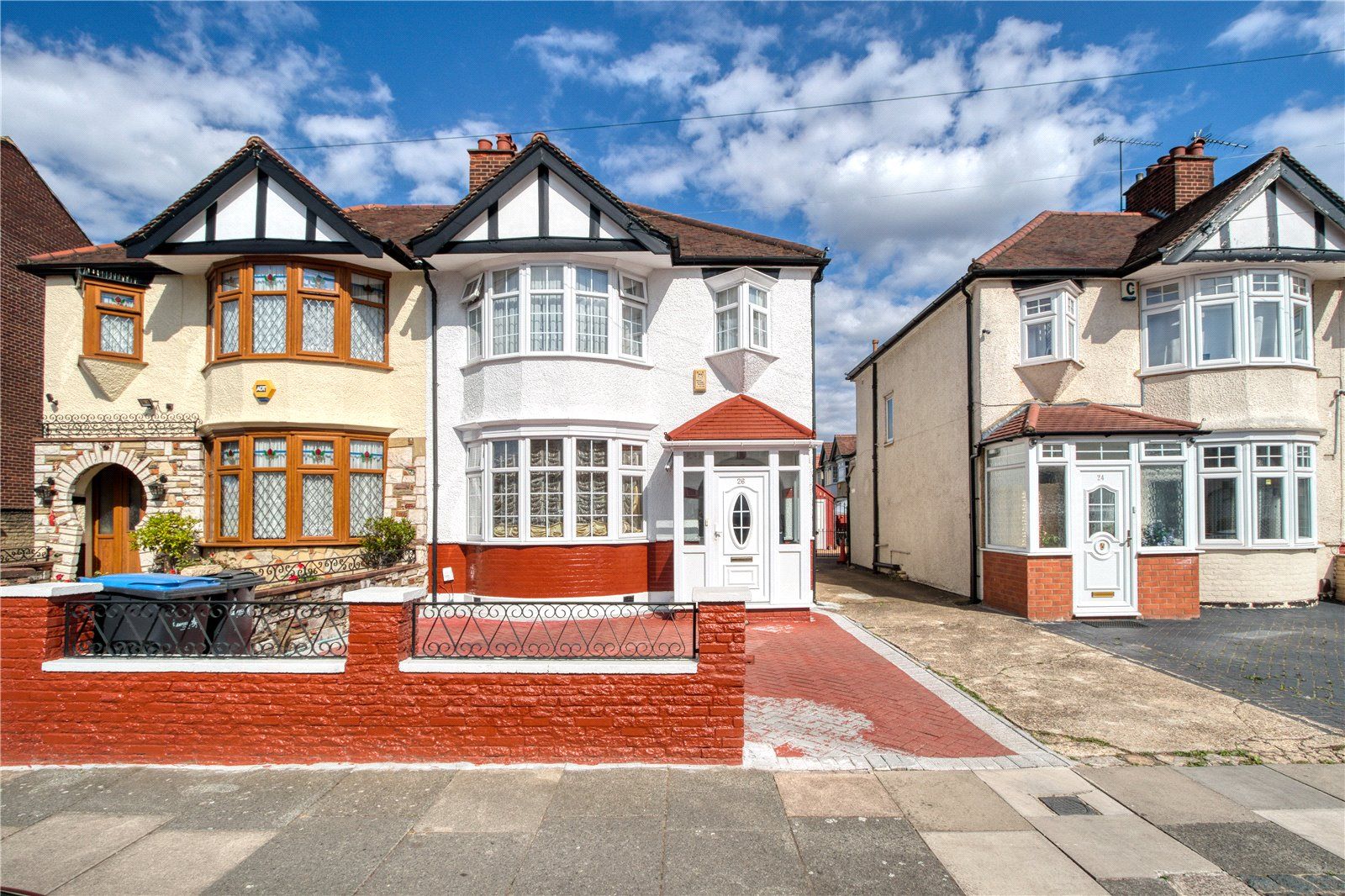 3 bed semidetached house for sale in Oakfield Gardens, London N18 Zoopla