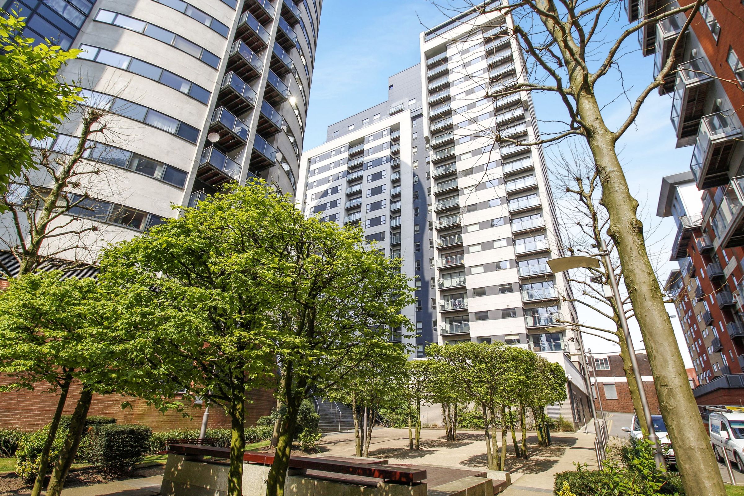 2 bed flat to rent in Britton House, Lord Street, Manchester M4 Zoopla