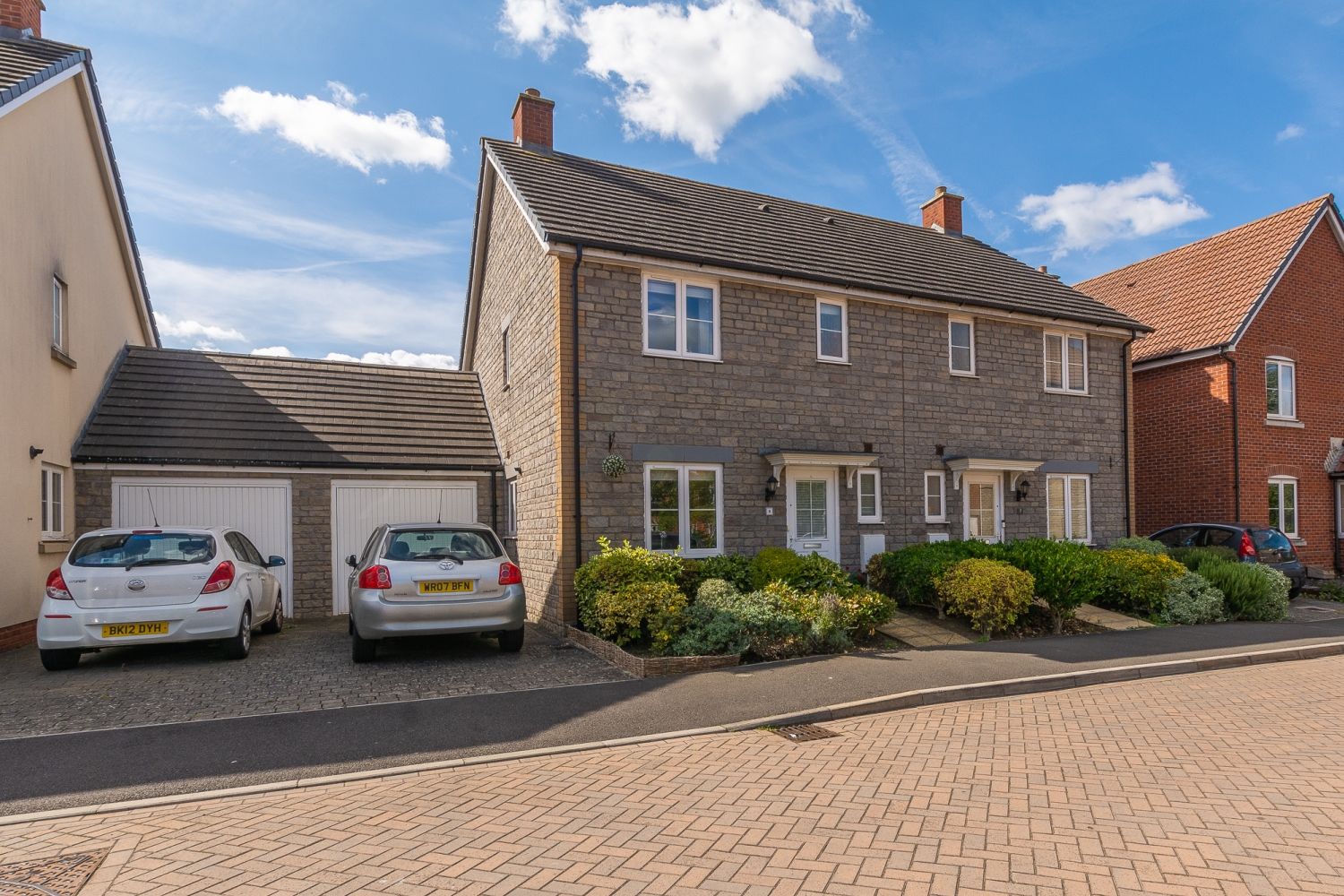 3 bed semidetached house for sale in Blue Cedar Close, Yate BS37 Zoopla
