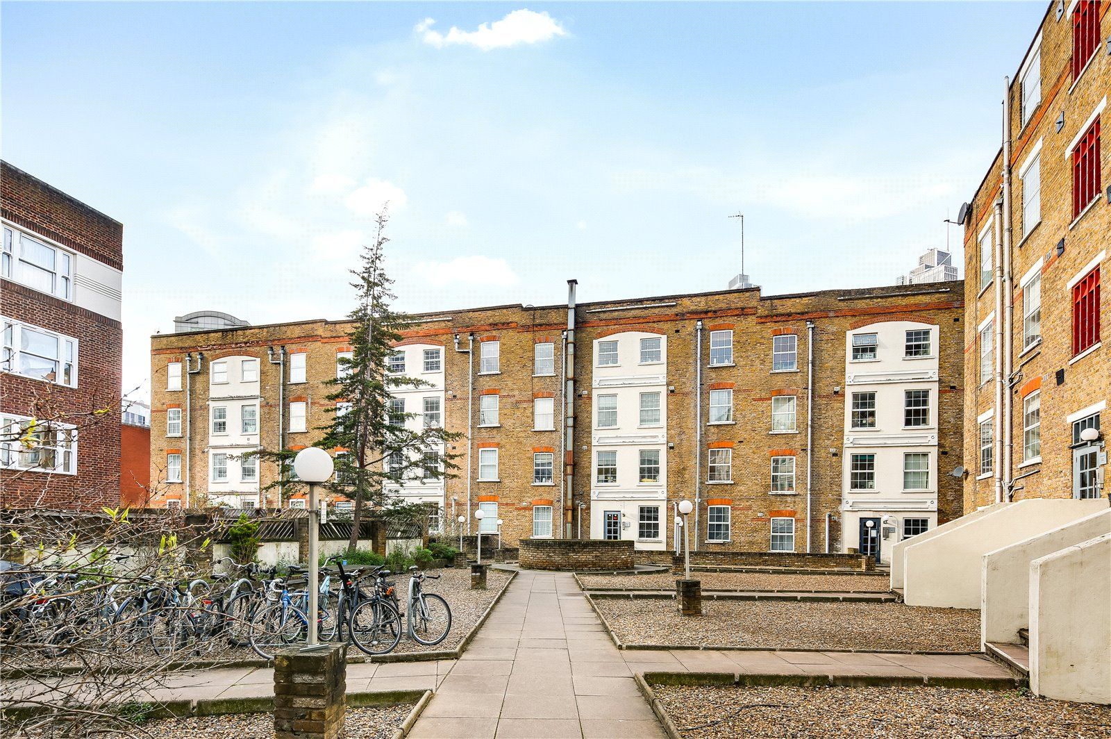 1 bed flat for sale in Arcadia Court, 45 Old Castle Street, London E1