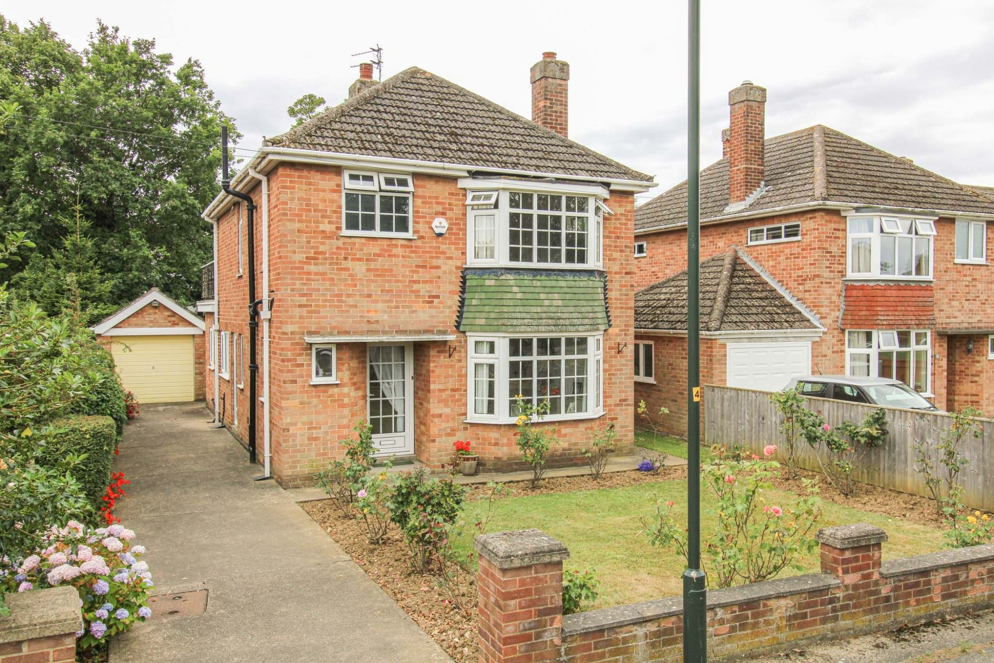 3 bed detached house for sale in Allestree Drive, Scartho, Grimsby DN33 Zoopla